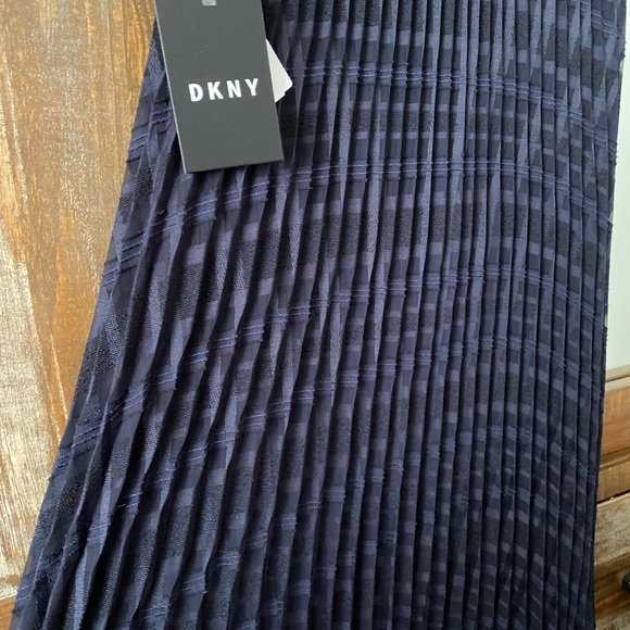 DKNY midi skirt small (NWT) - Picture 2 of 4